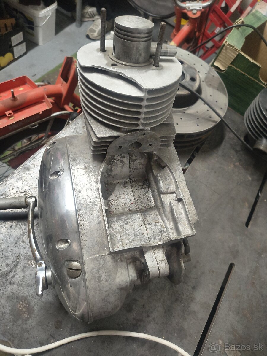 Predám motor na CZ 125 355 - 2