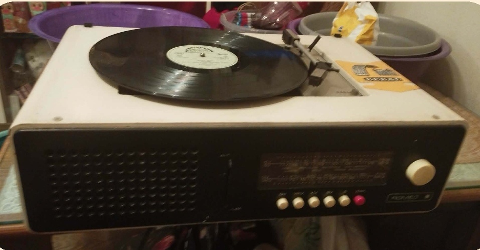 Gramoradio Tesla - 2