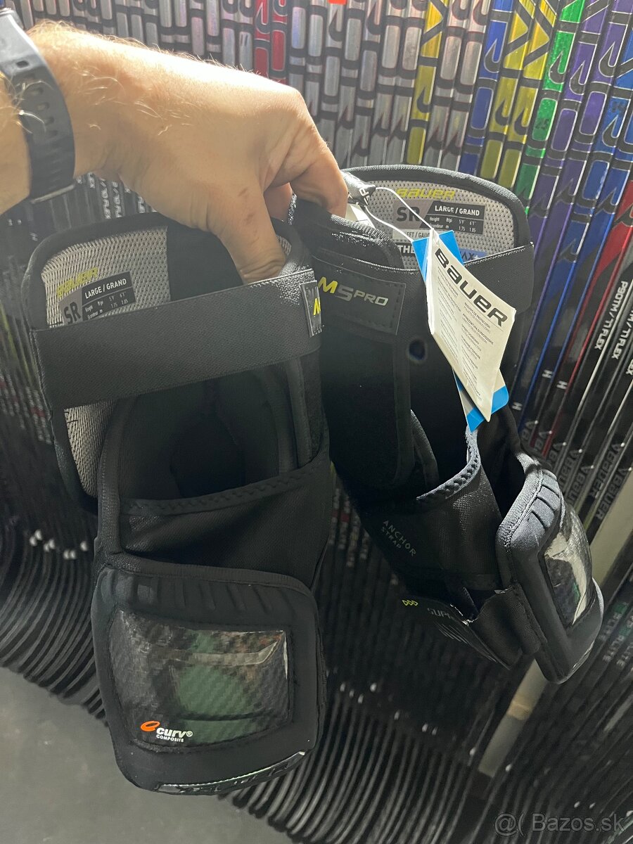 Hokejové lakte BAUER M5pro - 2