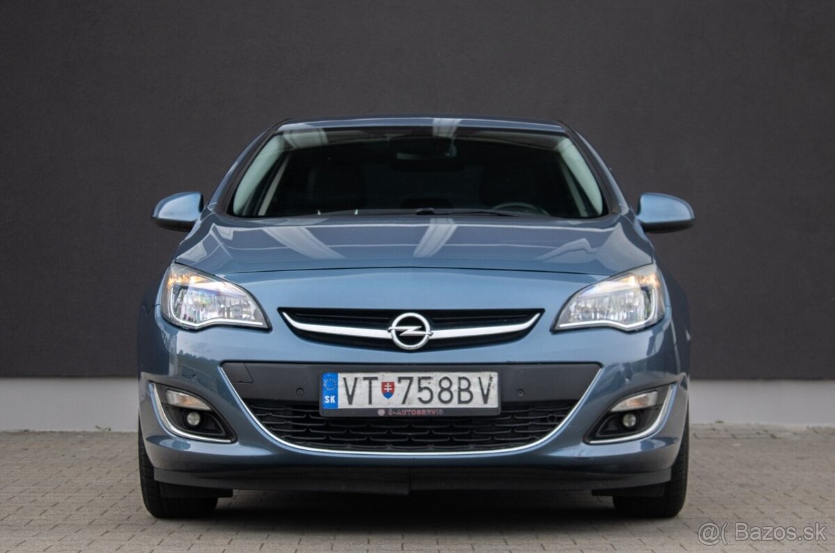 Opel Astra 1.6 Cosmo / 85kW / M5 / 2014 - 2