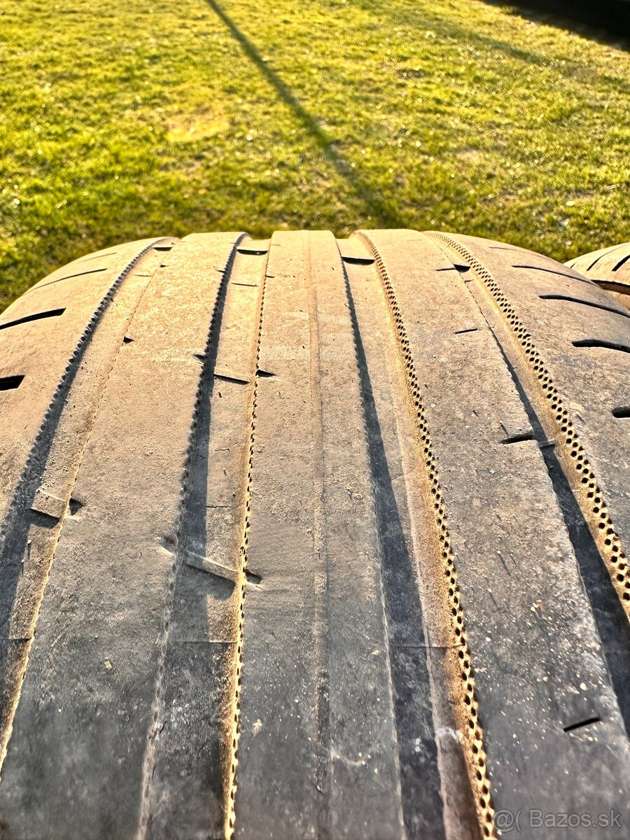 Nokian 225/45 r17 - 2