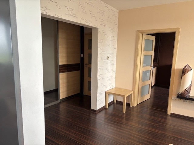 Na prenájom veľký 2izb byt -Most pri Bratislave - 2