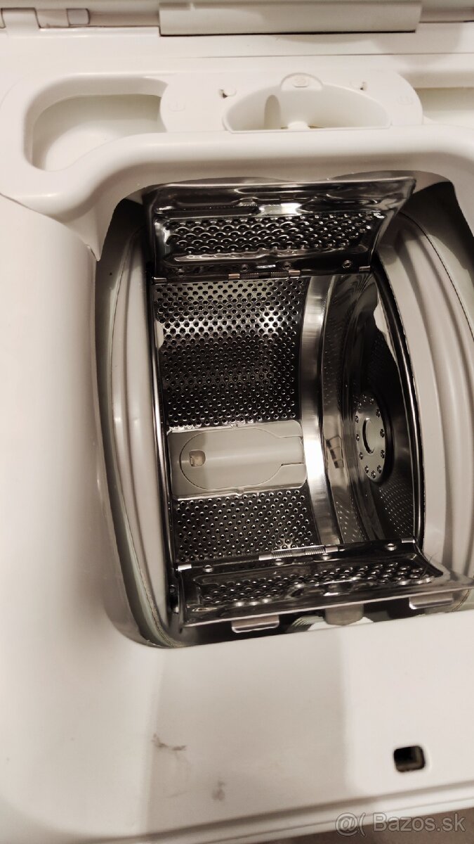 Práčka Electrolux z hora plnená - 2