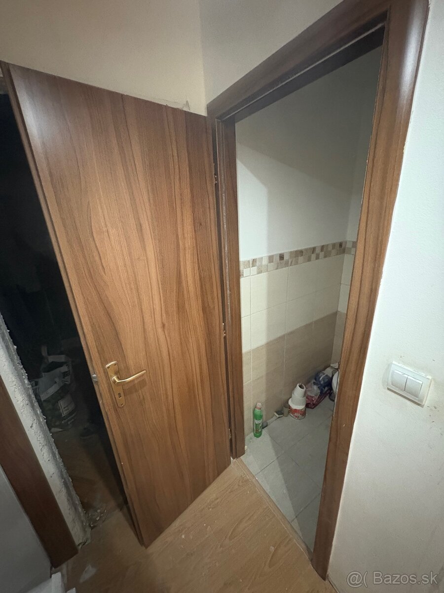 Zárubne a dvere 70tky a 60tky - 2