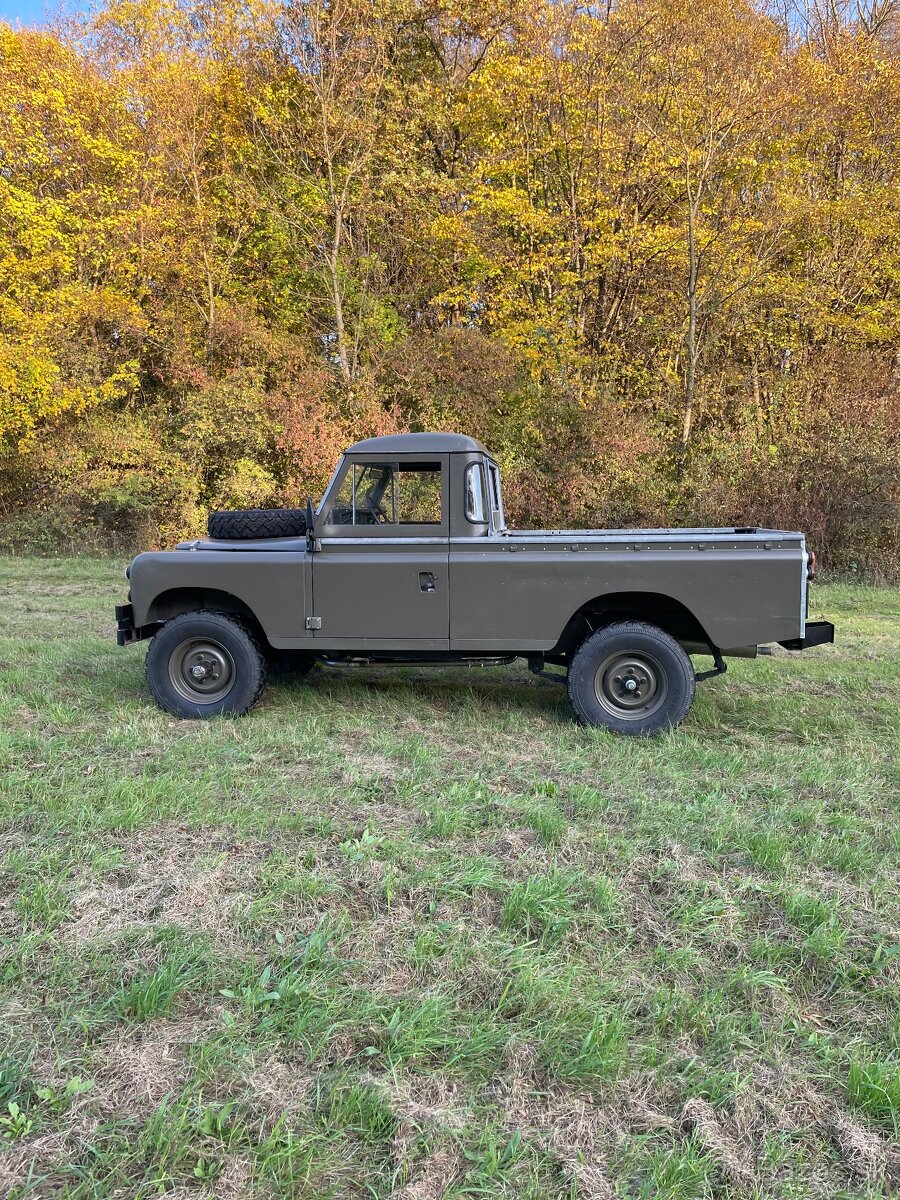 LAND ROVER SERIES 3 - 2