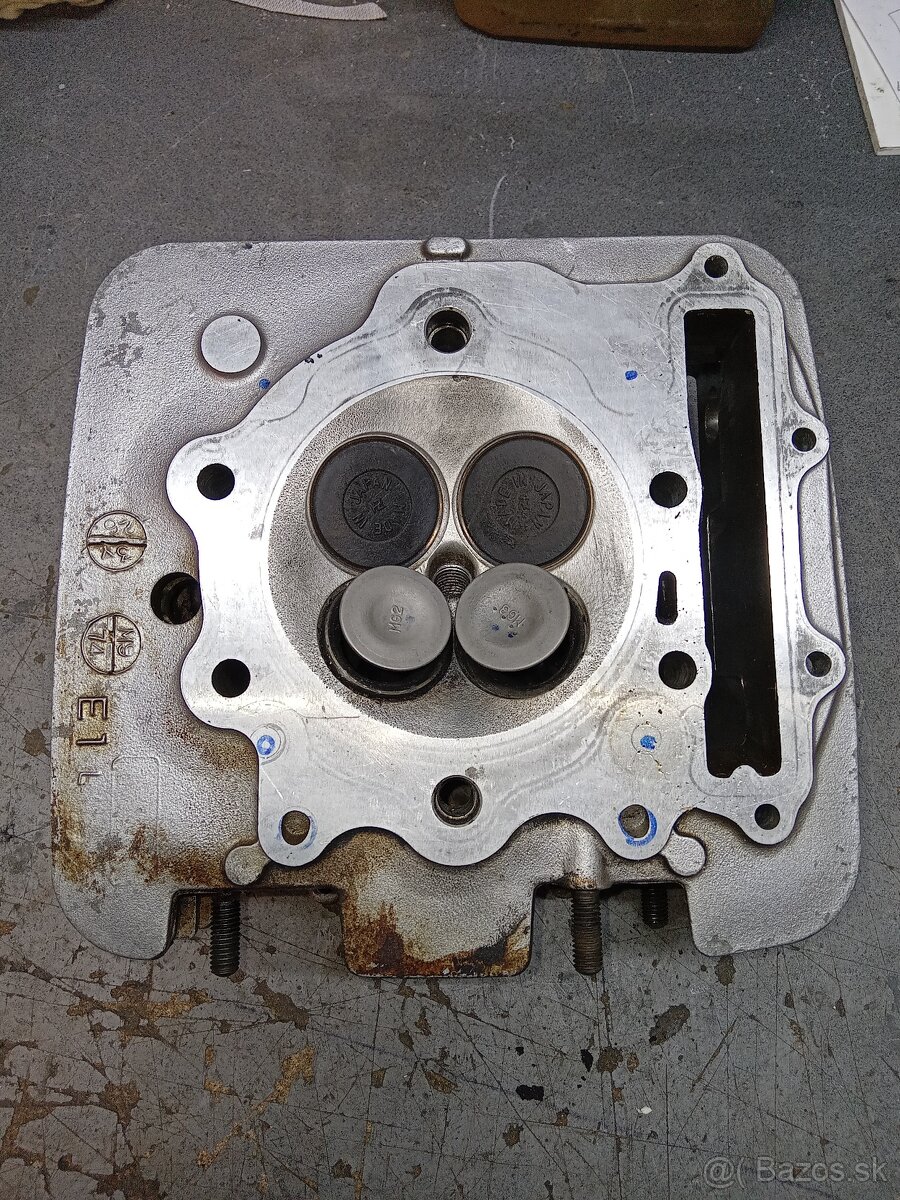 Hlava Honda NX650 Dominator - 2