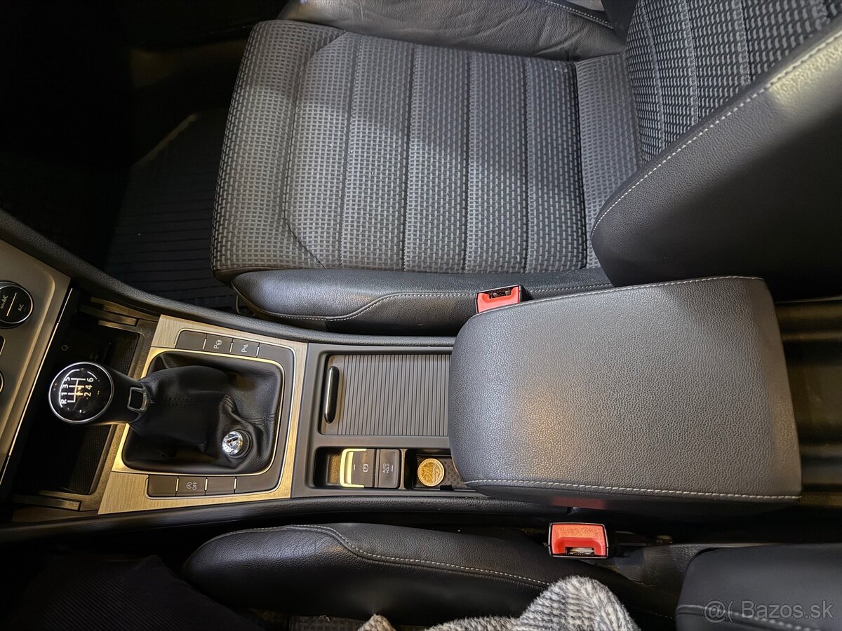 Volkswagen Golf 1.2 TSI, 77 kW - 2