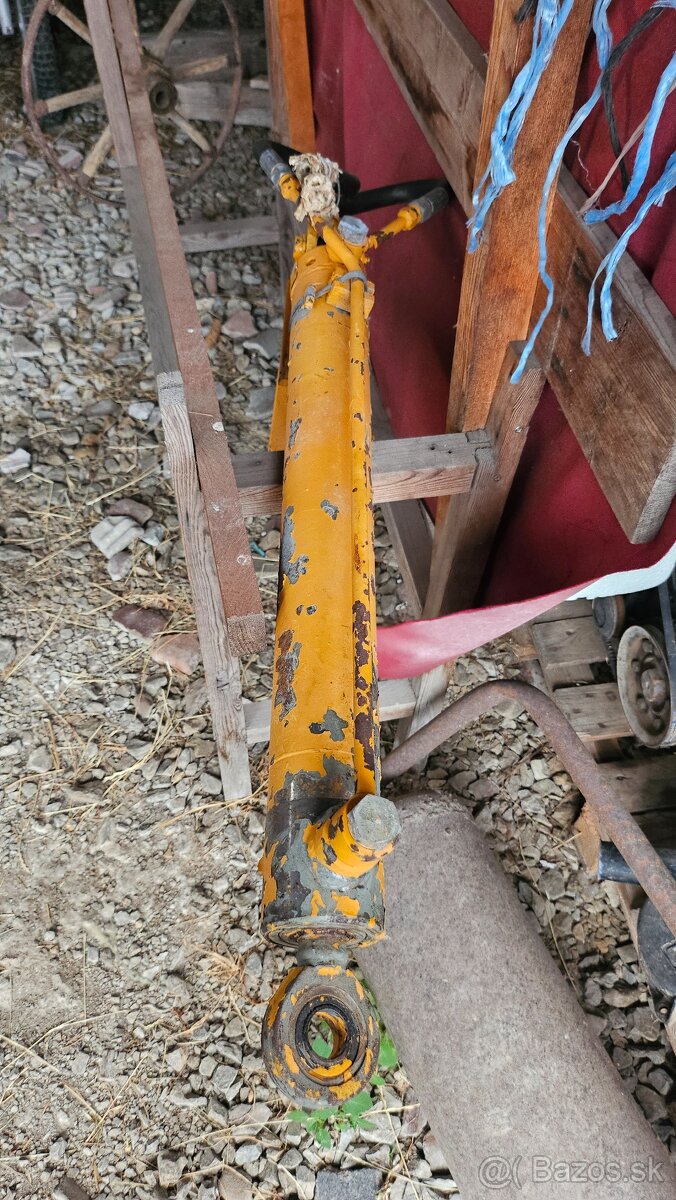 Hydraulicky valec.piest - 2