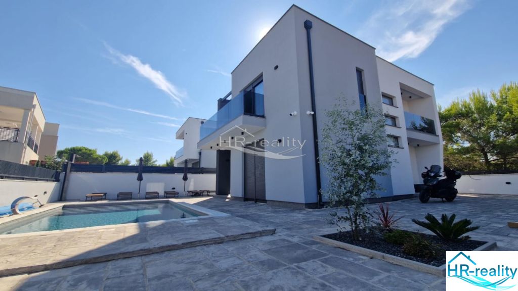 Zaton – dom na predaj len 200m od mora - 2