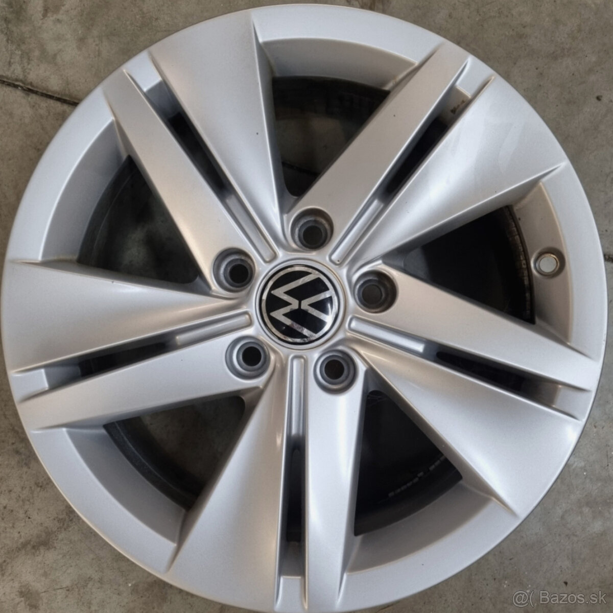 Hliníkové Volkswagen disky 5x112 R16 7J ET48 - 2