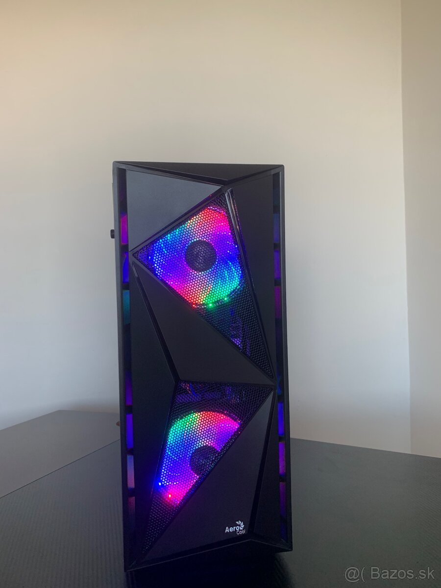 Predám výkonný počítač pripravený na hry aj prácu – ber, kým - 2