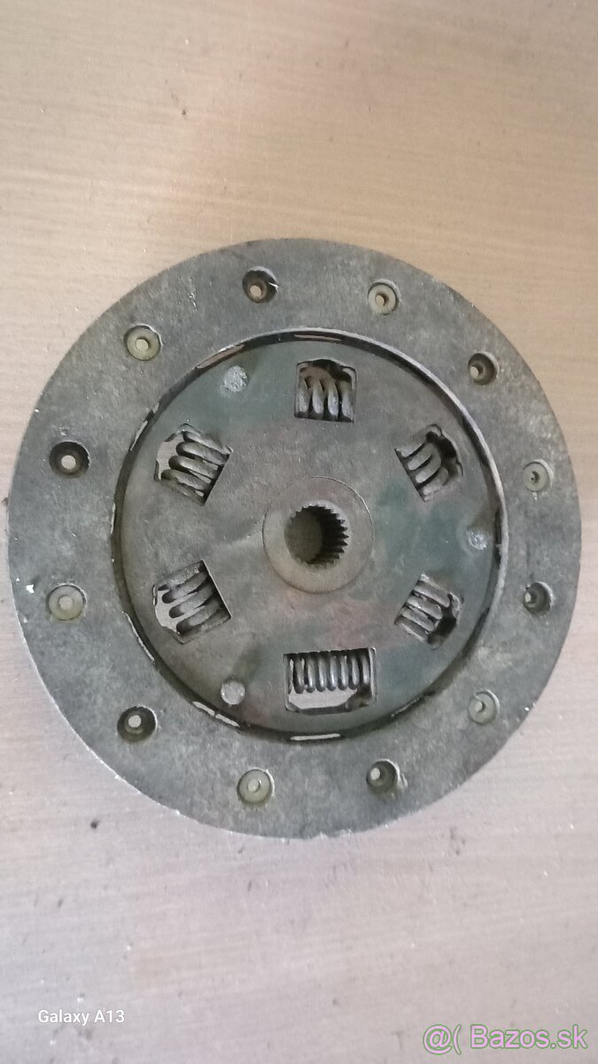 Predám náhradné diely Wartburg 311/312 - 2