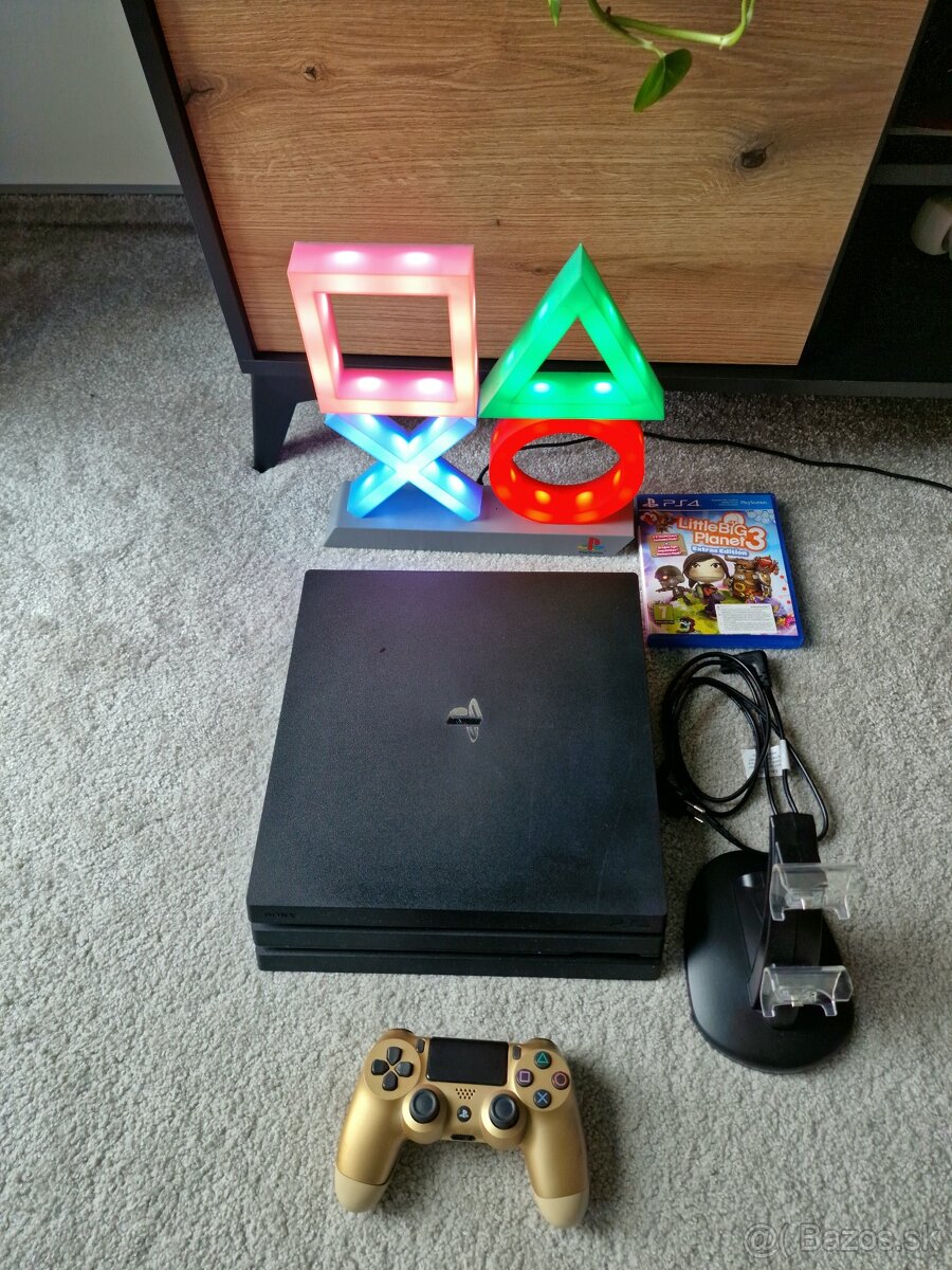 Predam PS4 PRO 1TB - 2