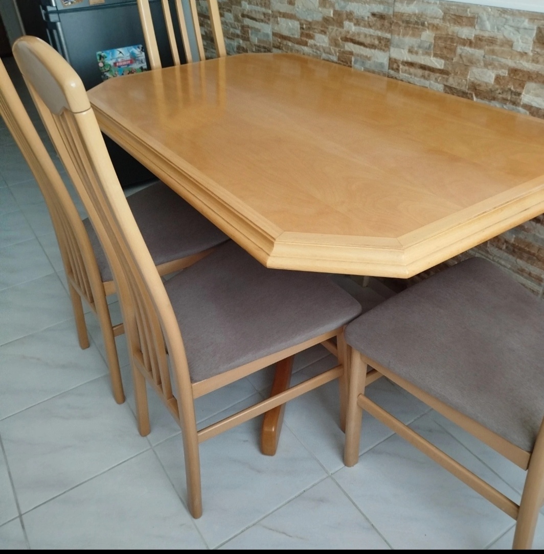 Krásny drevený kuchynský stôl - 2