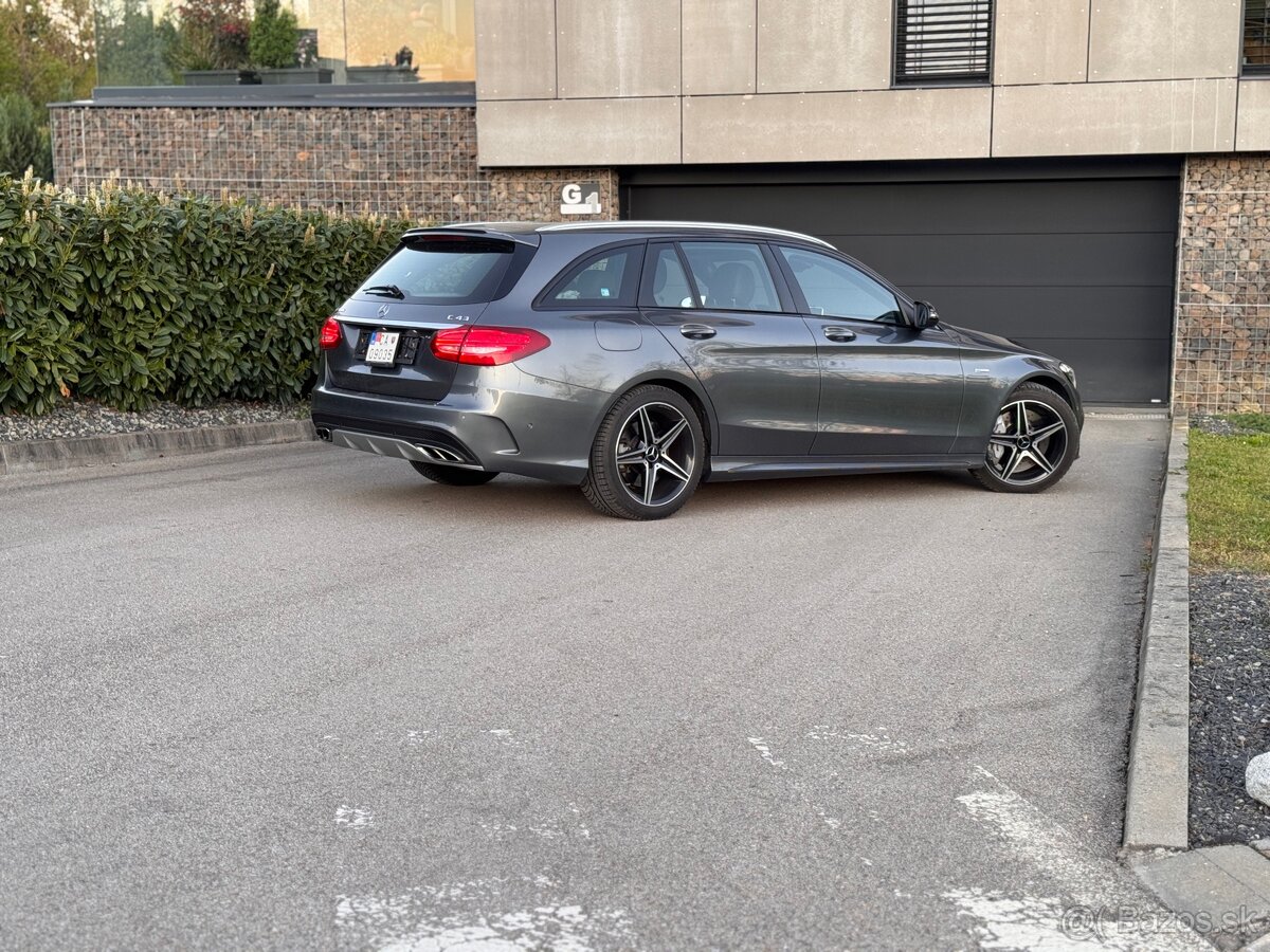 Mercedes C43 AMG 9-G tronic - 2