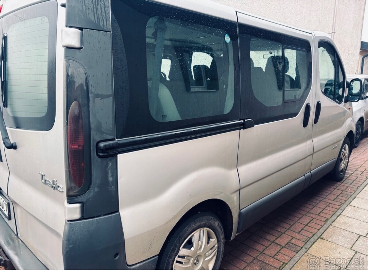 Predám Renault Trafic 1.9 dCi – 9 miest 🚐 - 2