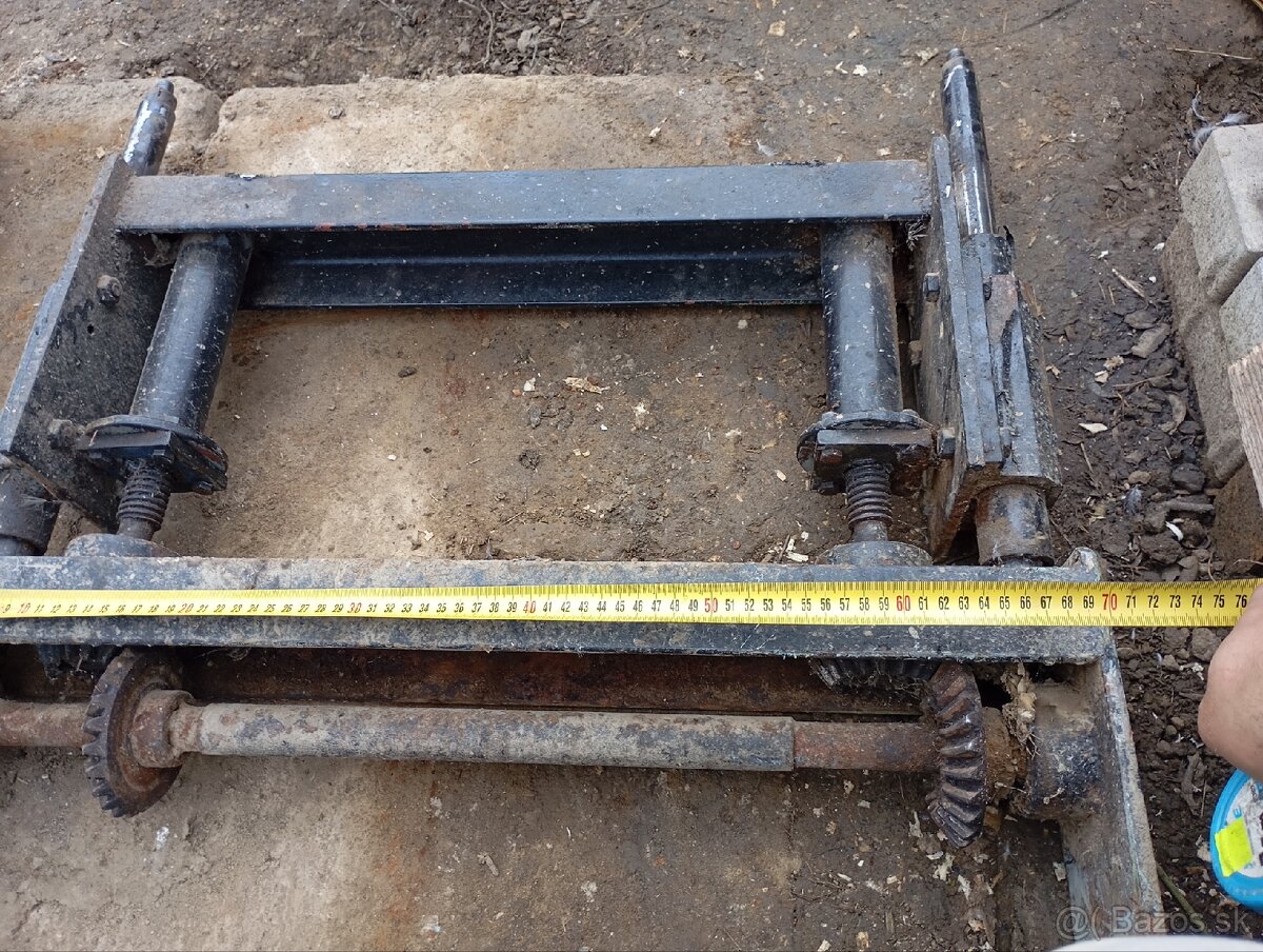 Zdvíhaci mechanizmus - 2