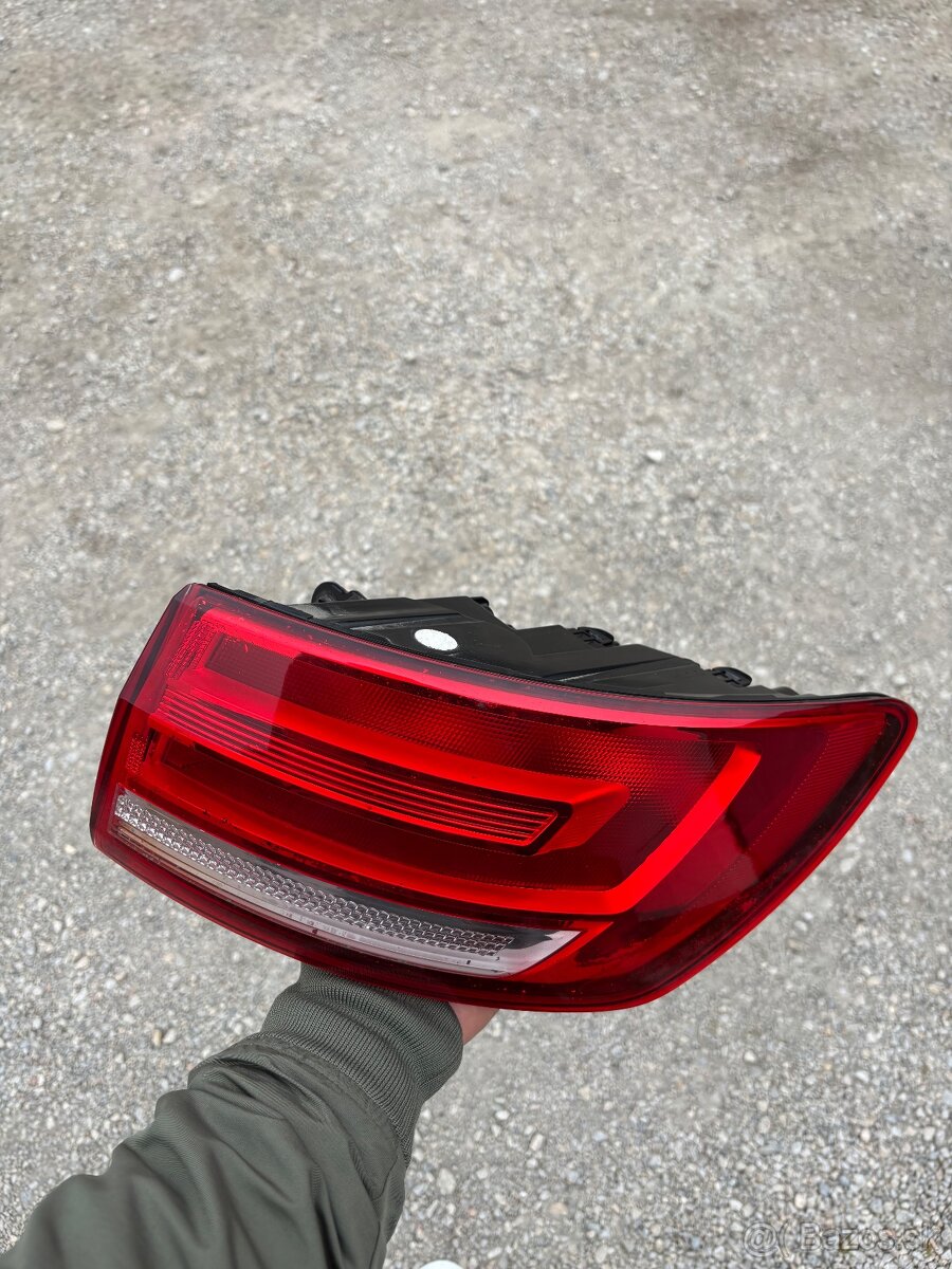 Audi A4 B9 zadná lampa - 2