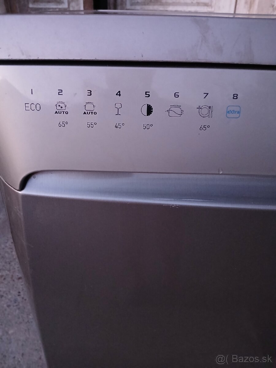 Indesit umývačka riadu - 2