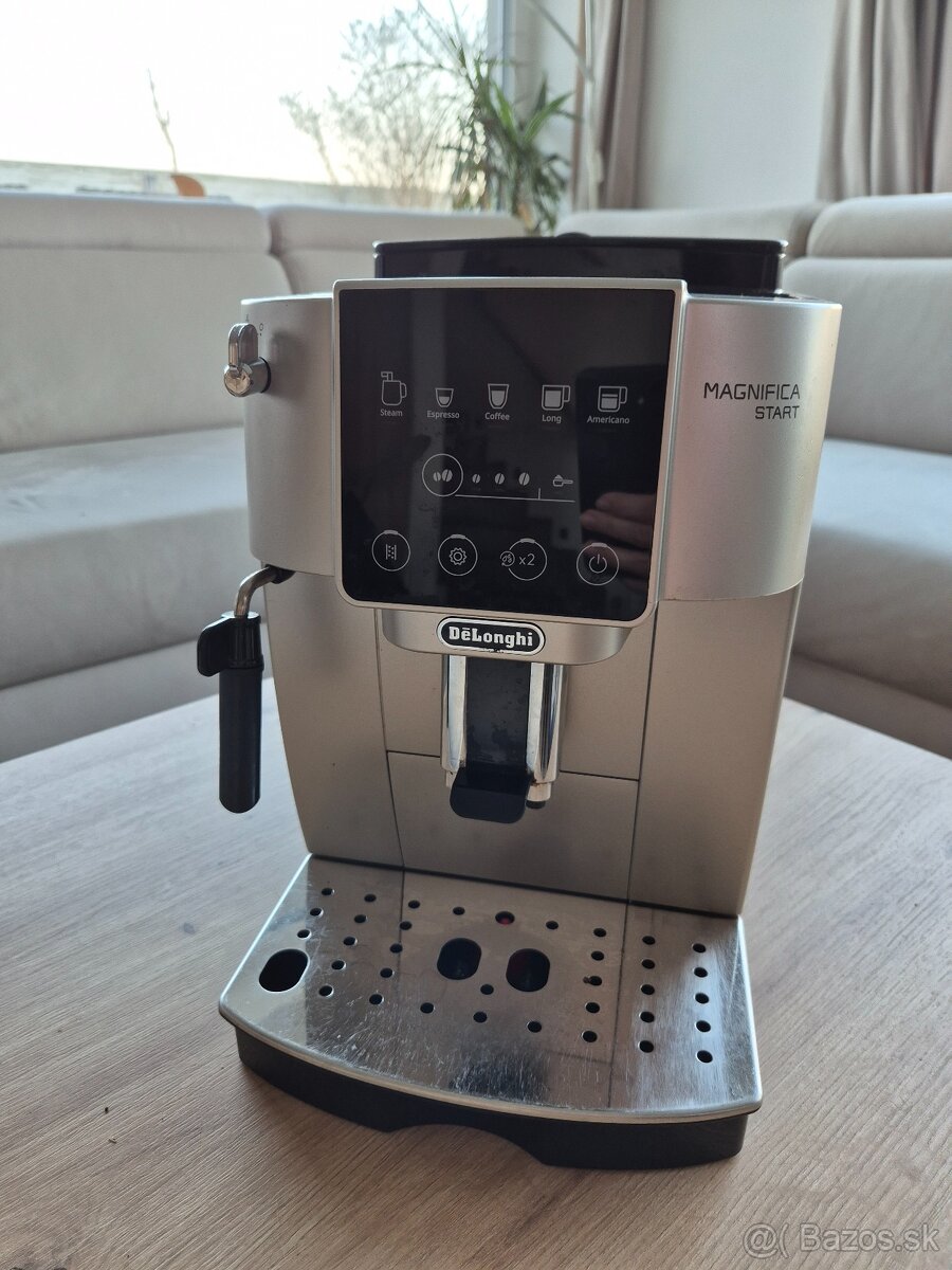 Kávovar DeLonghi MAGNIFICA START - 2