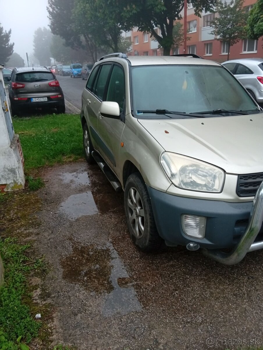 Toyota RAV4 - 2