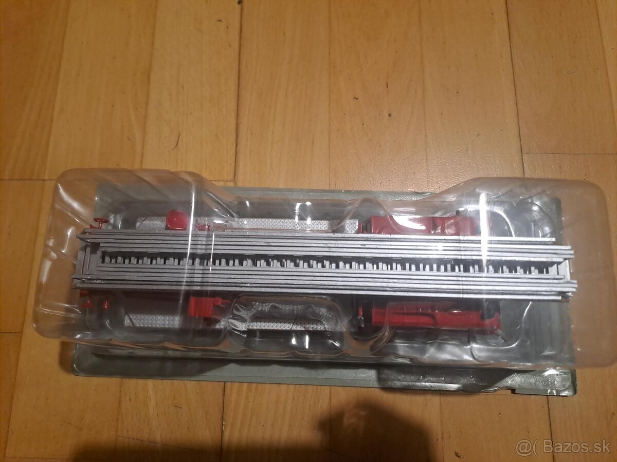 Tatra 813 8x8 AZ 44 1:43 - 2