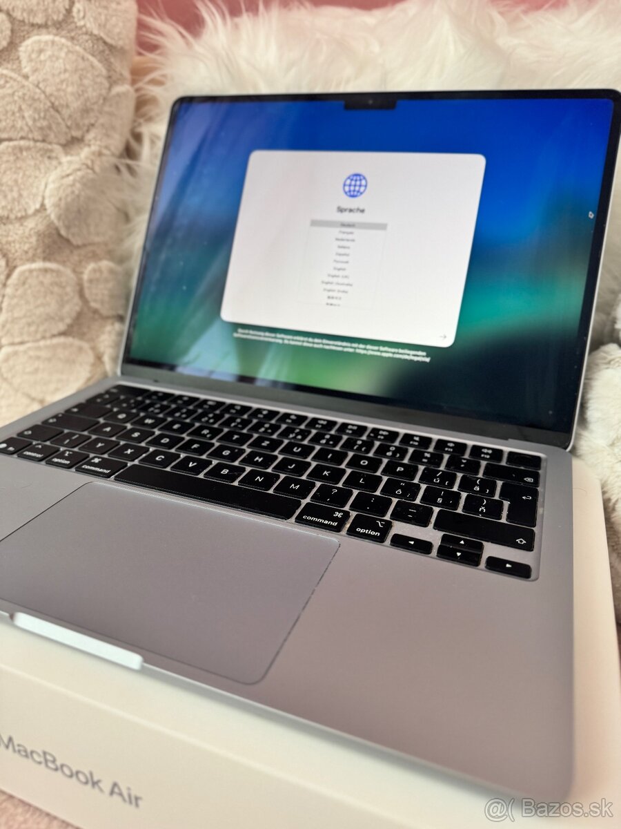 Predám MacBook Air 13 M4/ 256gb/ Sky Blue - 2