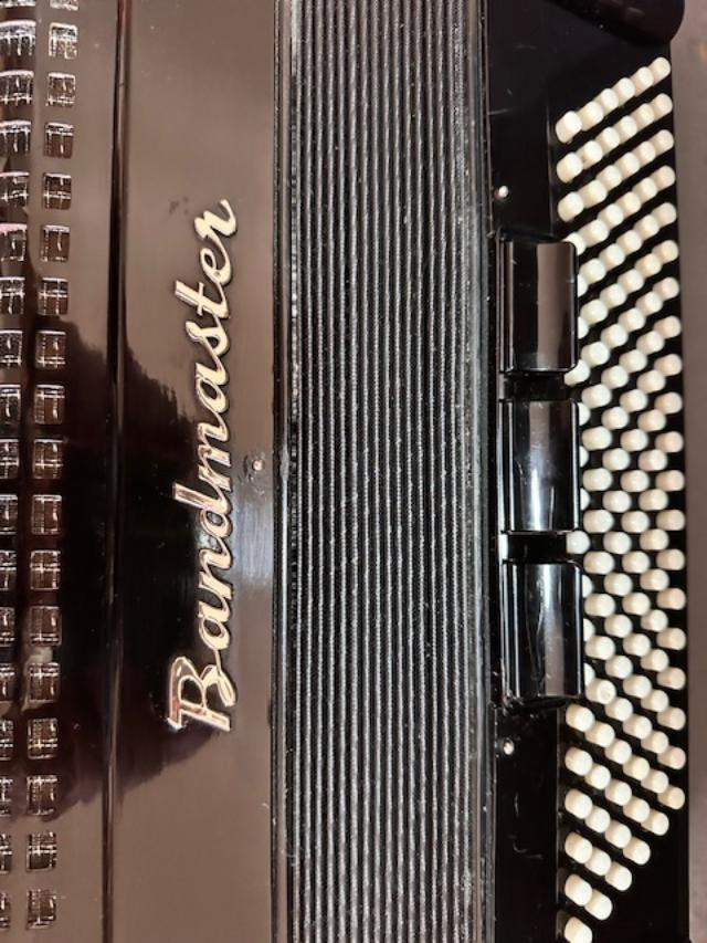 AKORDEON 120 bass - 2