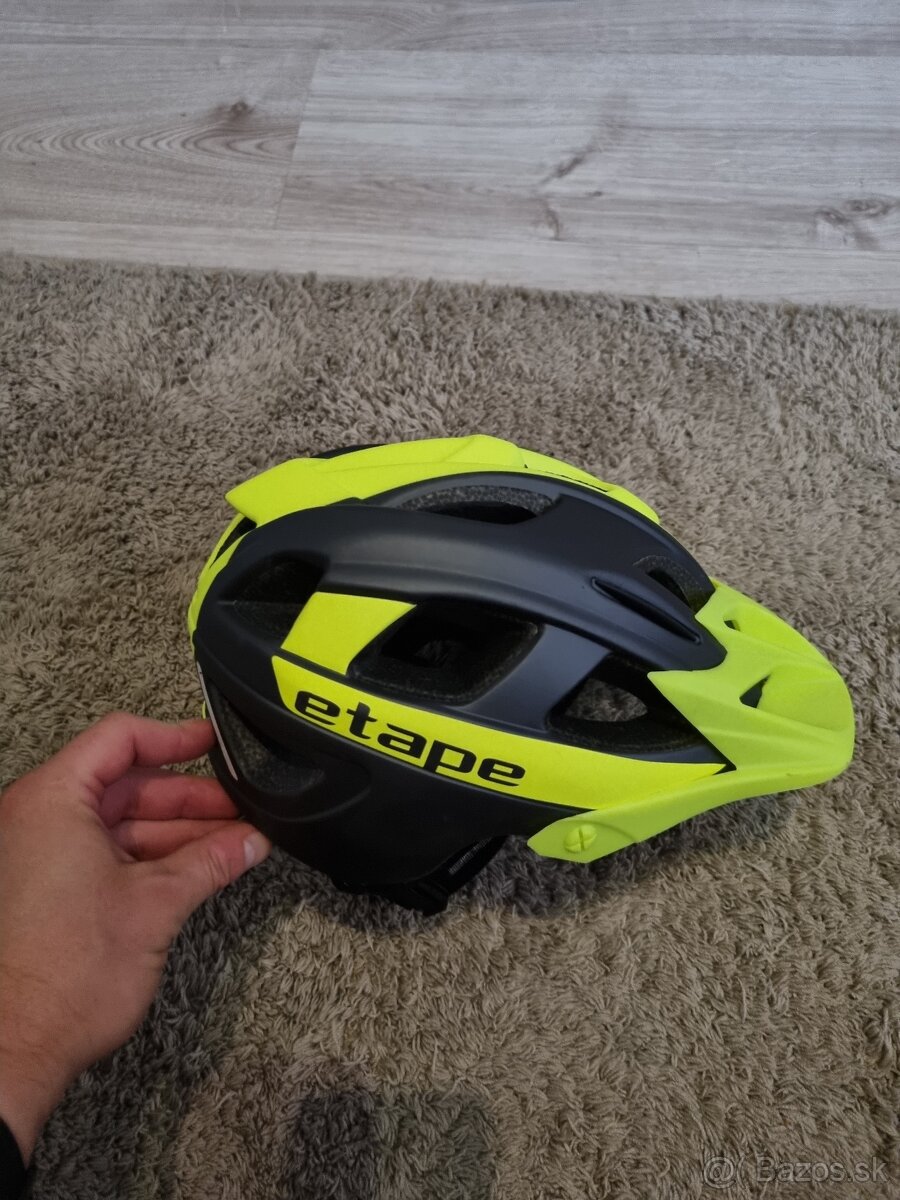 Cyklistická helma, zn. etape - 2
