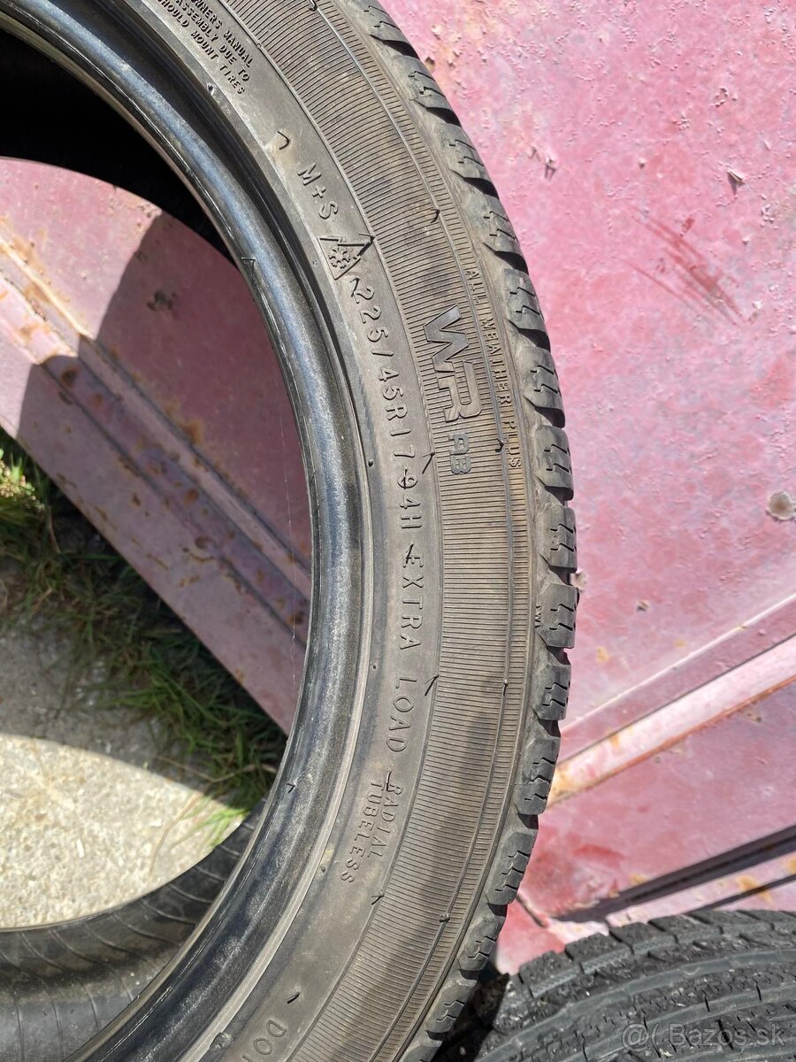 Pneu Nokian 225/45R17 - 2