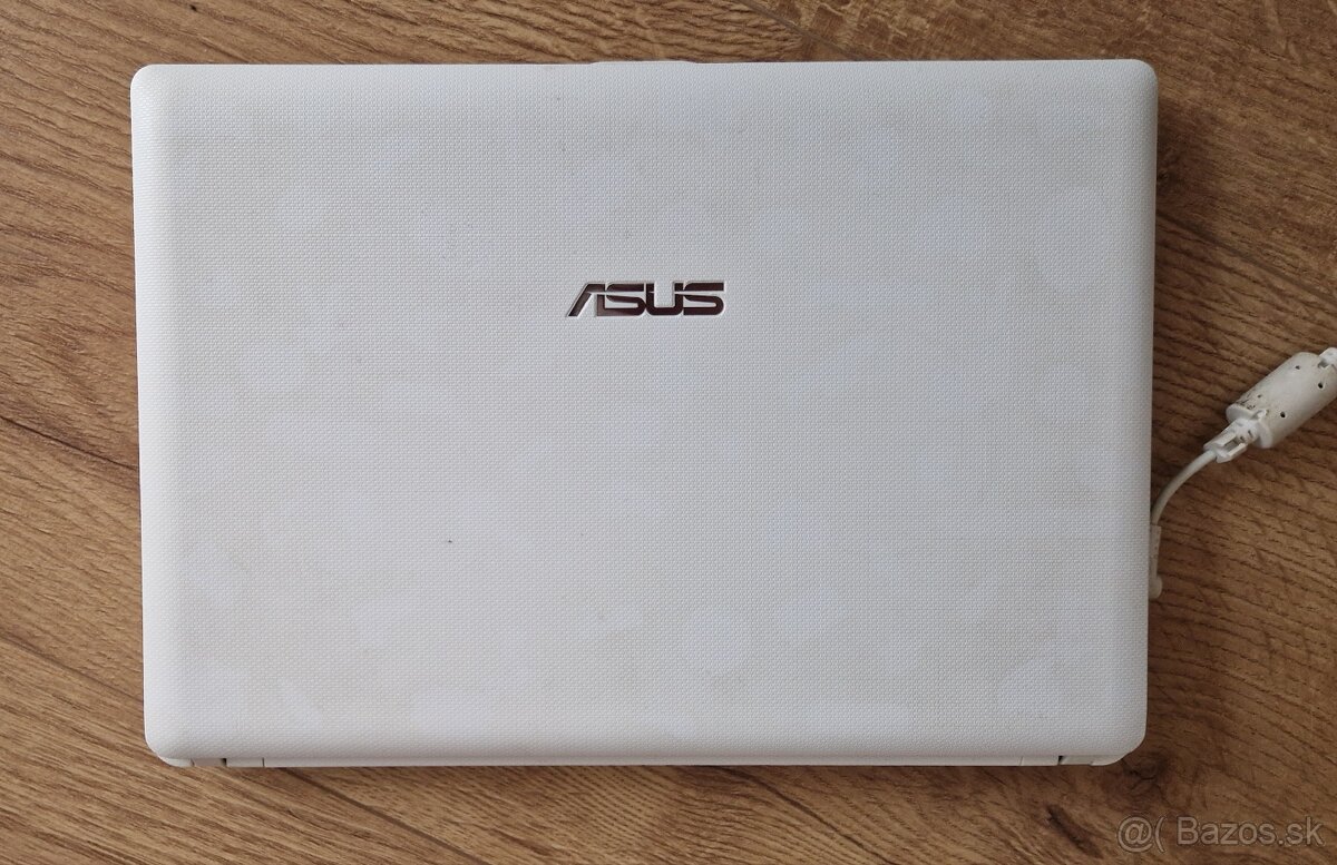 Predam notebook Asus Eee PC X101CH - 2
