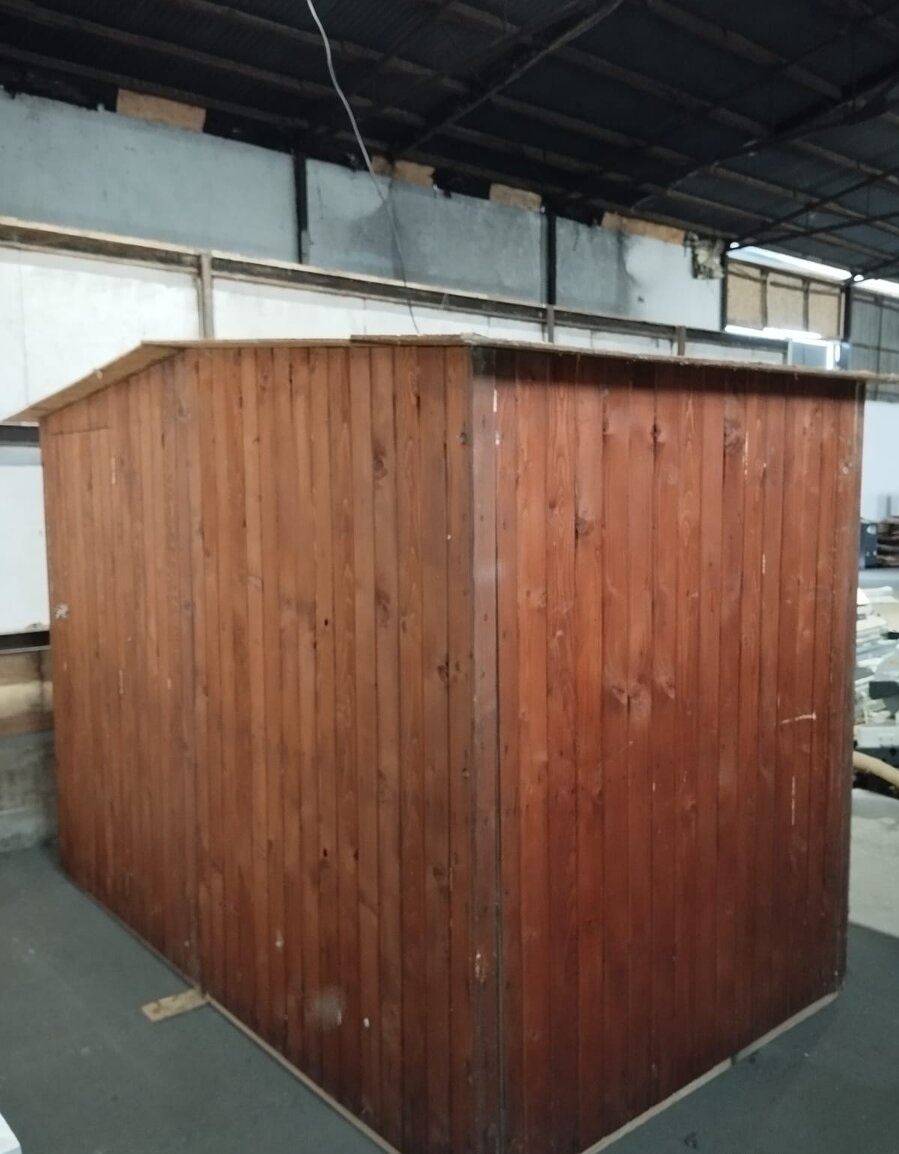 Predám nový drevený predajný stánok - 2