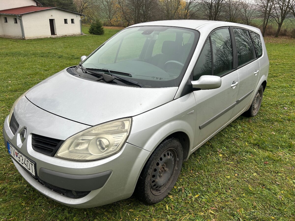Renault Megane Scenic - 2