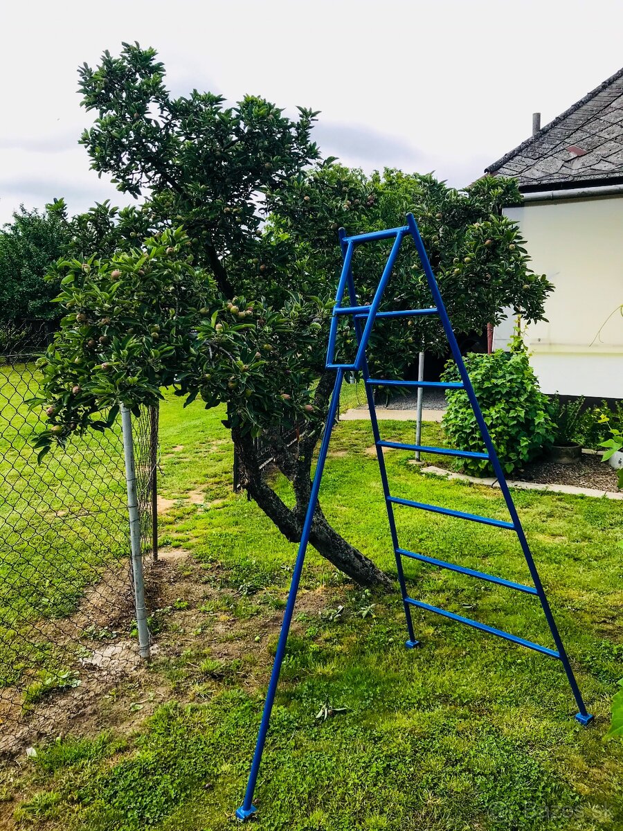 Profesionálny ovocinársky rebrík - trojnohý - 2