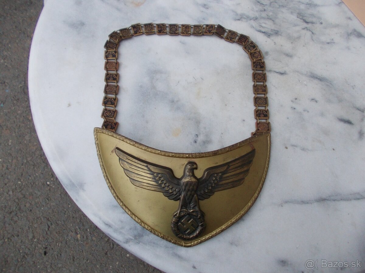 ŠTÍT NA KRK NSDAP - 2