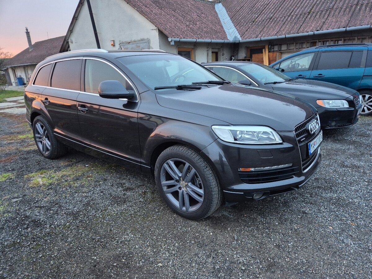 Predám Audi Q7 - 2