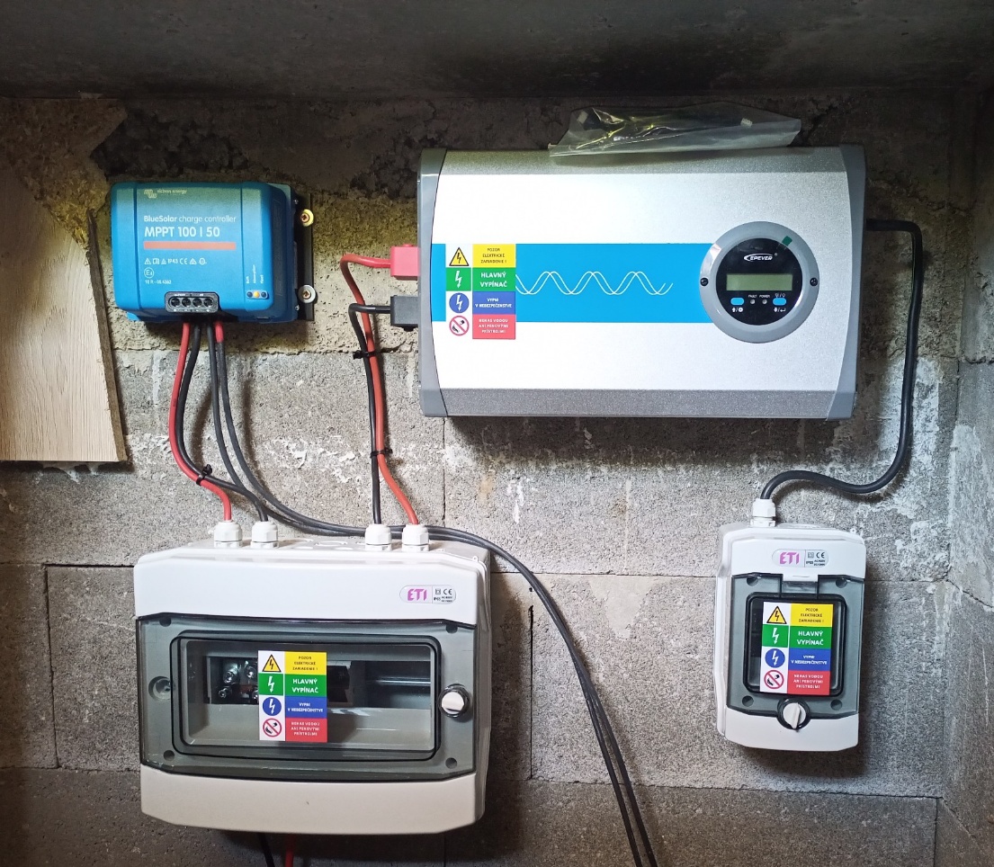 Fotovoltická zostava pre chatu - 2