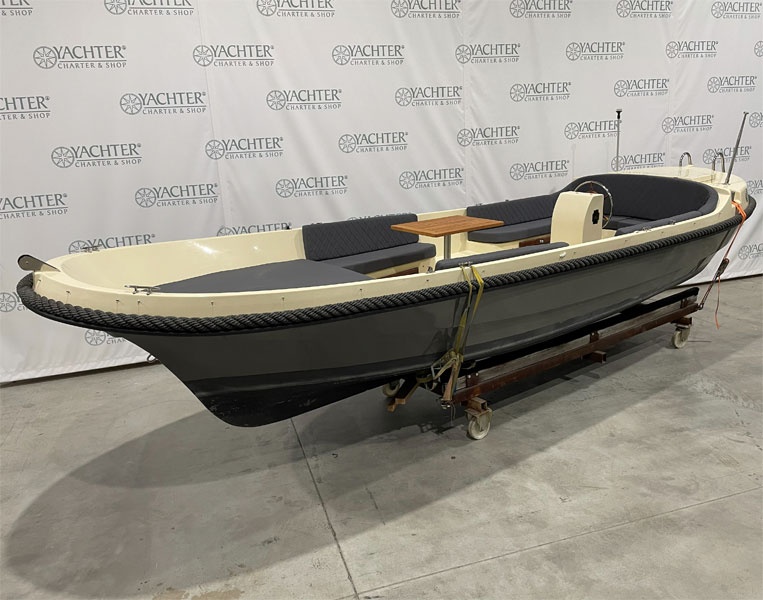 Motorový čln RioMar 615 - 2