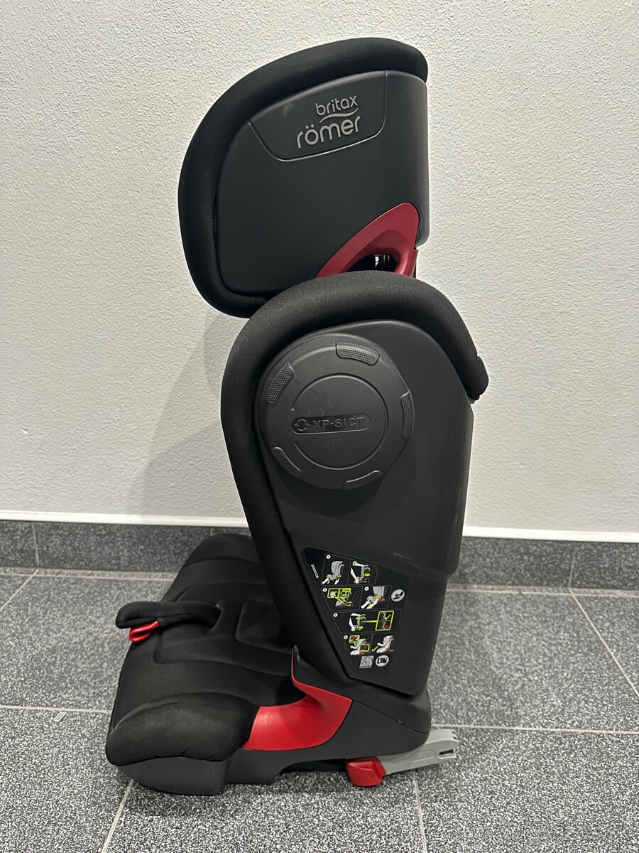 Britax Romer Kidfix 2 S BR 15-36 kg - 2