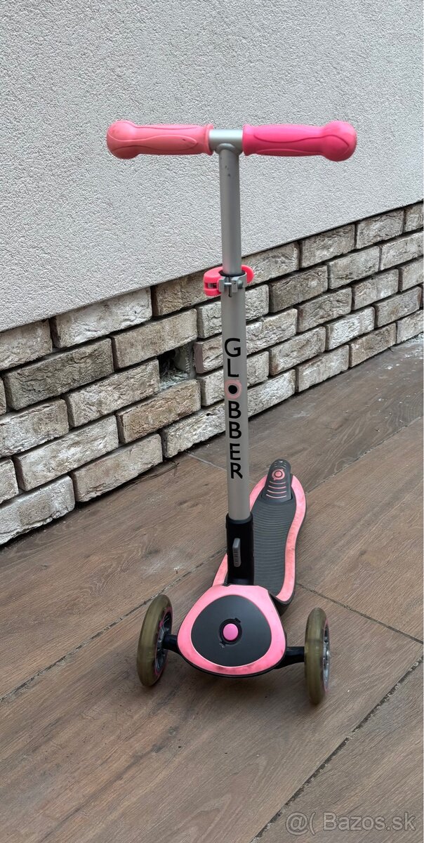 Gloober skladacia kolobezka - 2