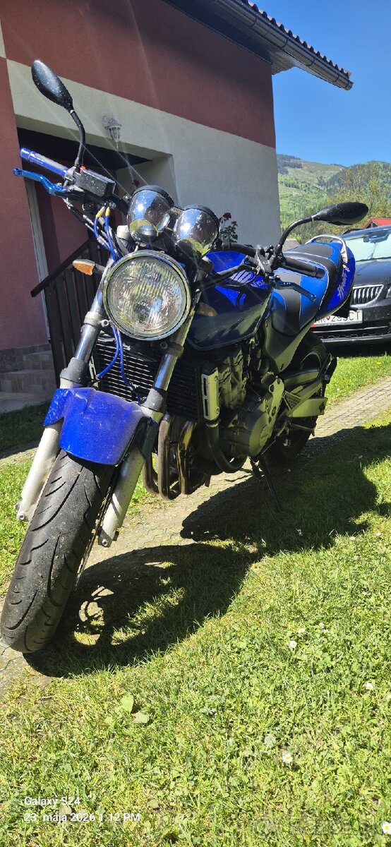 Honda hornet - 2