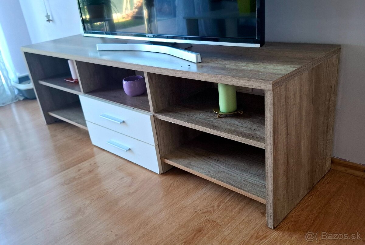 Televízny stolík - 2