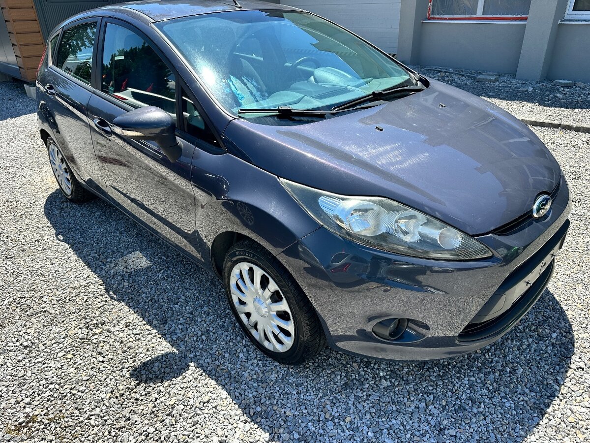 Ford Fiesta 1.2 benzín - 2