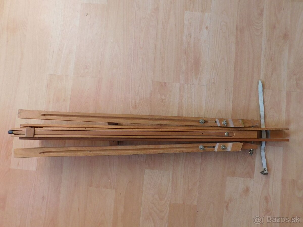 Drevený maliarsky stojan - 2