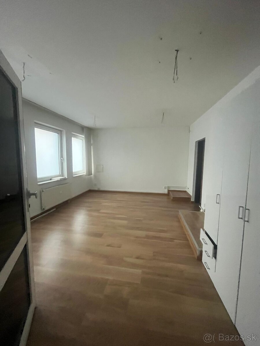 Prenájom priestoru Andrusovova, Bratislava - Petržalka - 2