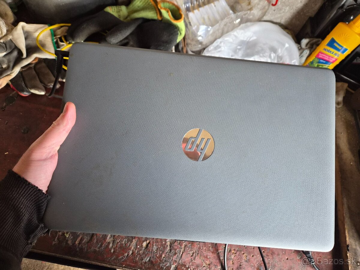HP notebook nepouživaný - 2