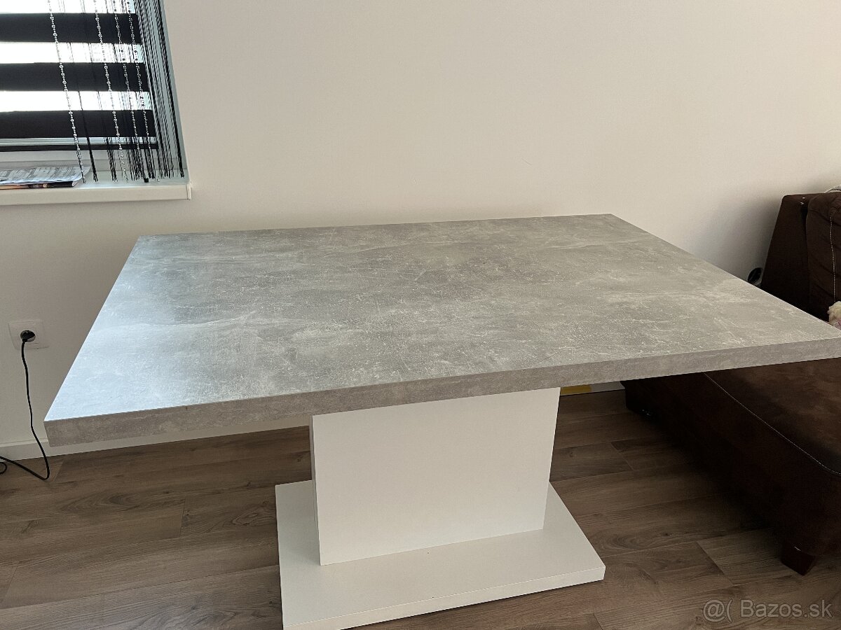Stol jedálenský stol - 2