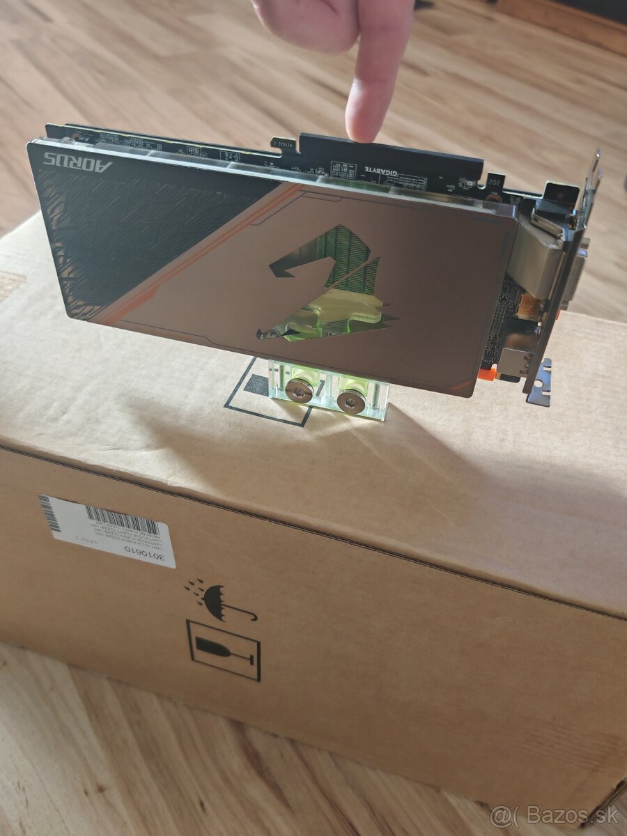 AORUS GTX 1080 ti extreme edition WB - 2