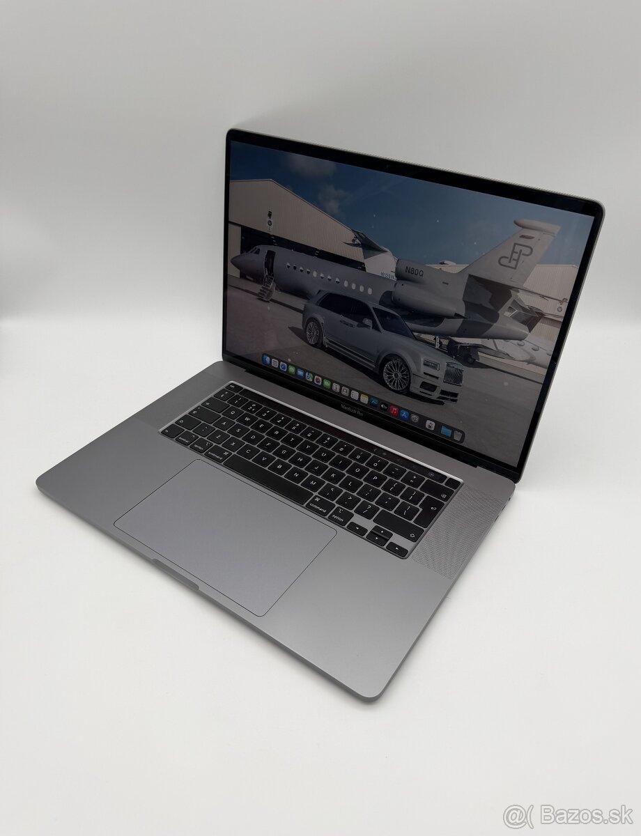 MacBook Pro 16" 2019 CTO Space Gray + ZÁRUKA - 2