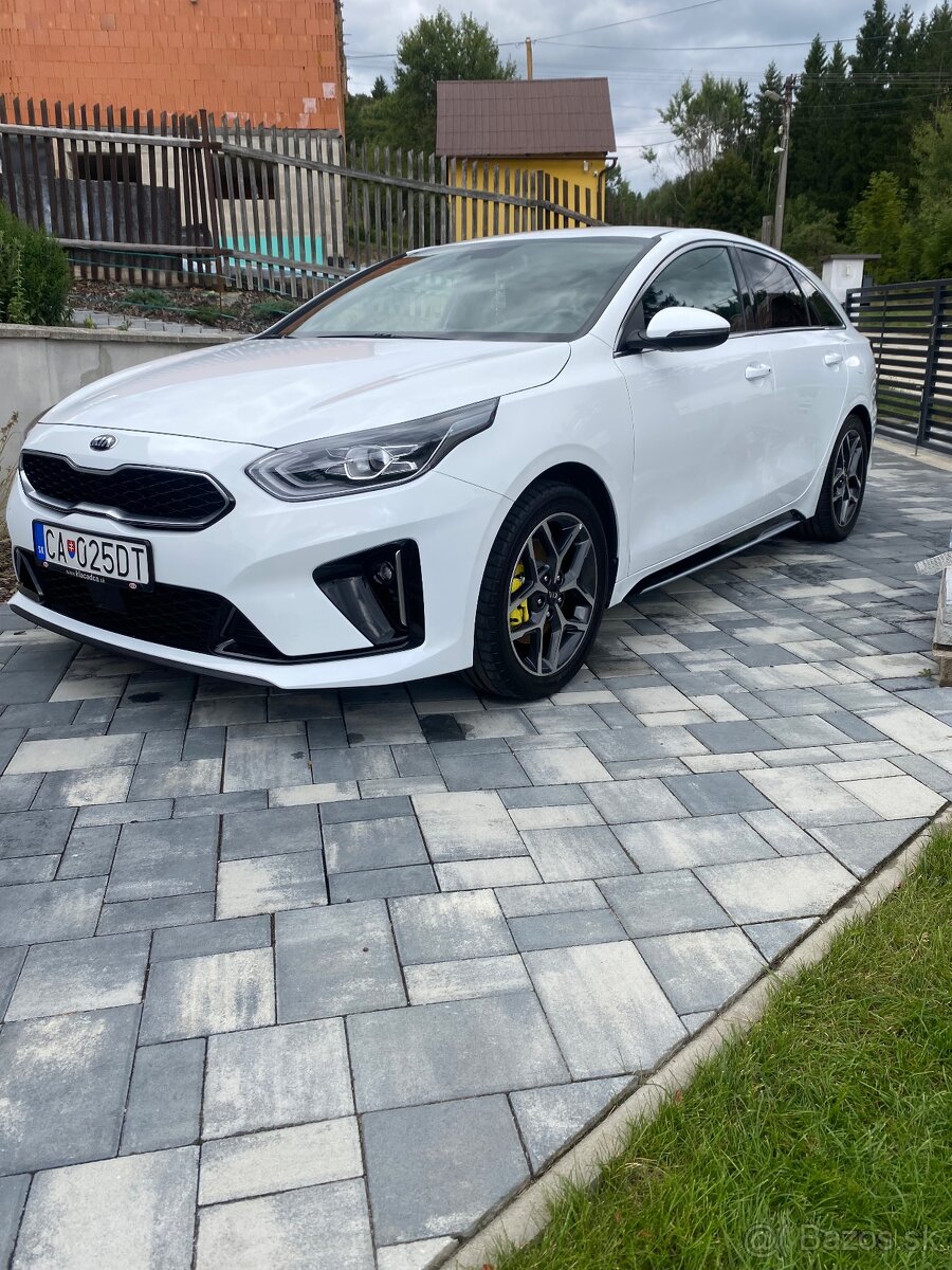 Kia proceed gt - 2